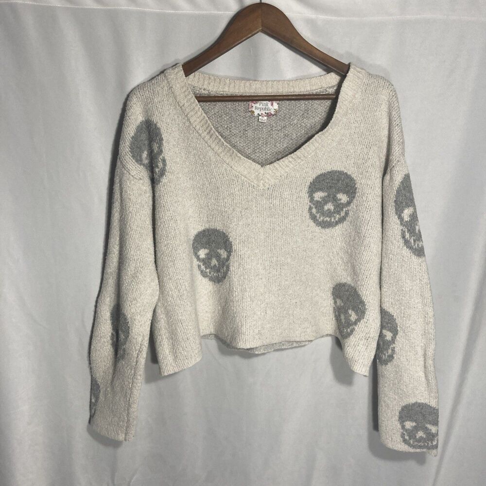 PINK REPUBLIC beige gray skulls long sleeve cropped pullover sweater XL